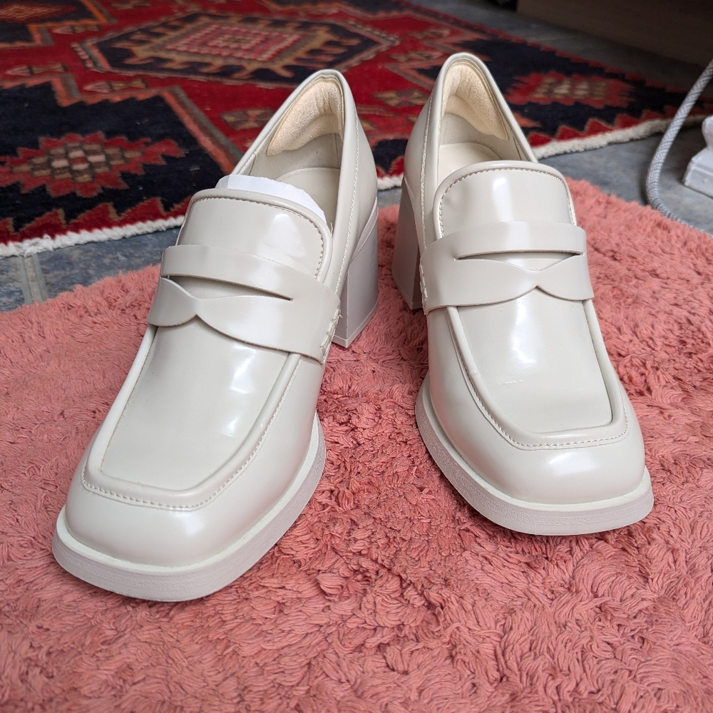 Aldo Naila White Heeled Loafer Size 9